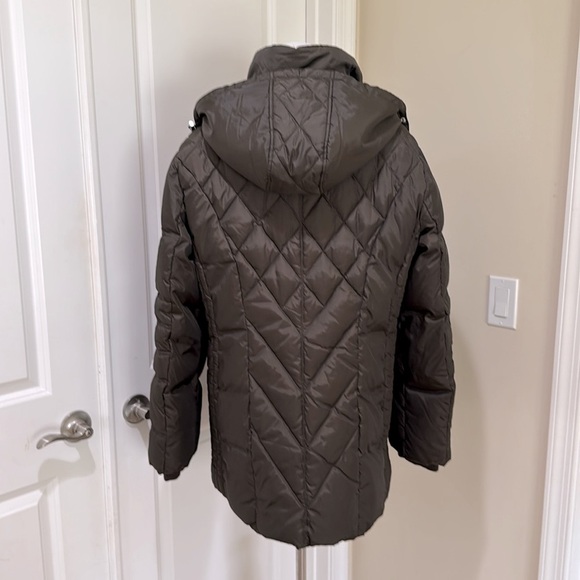 London Fog Women's Diamond Quilted Down Mid Length Moss Puffer Jacket Size XL - Picture 8 of 12